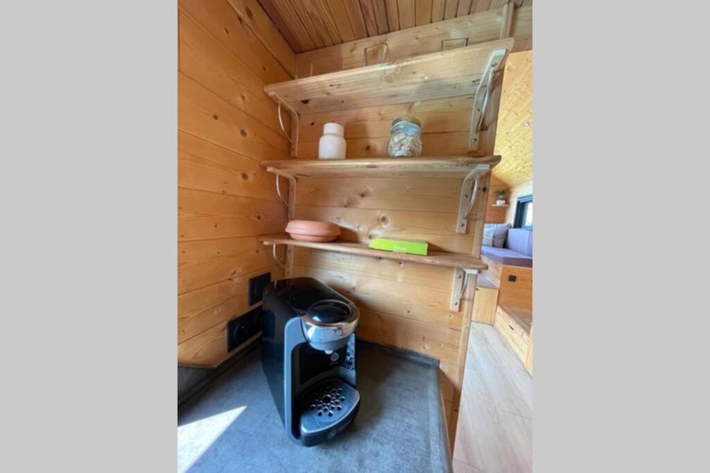 Myinsolite - Tiny-House, Jacuzzi, Brasero, Piscine Айга-Мортас Екстериор снимка
