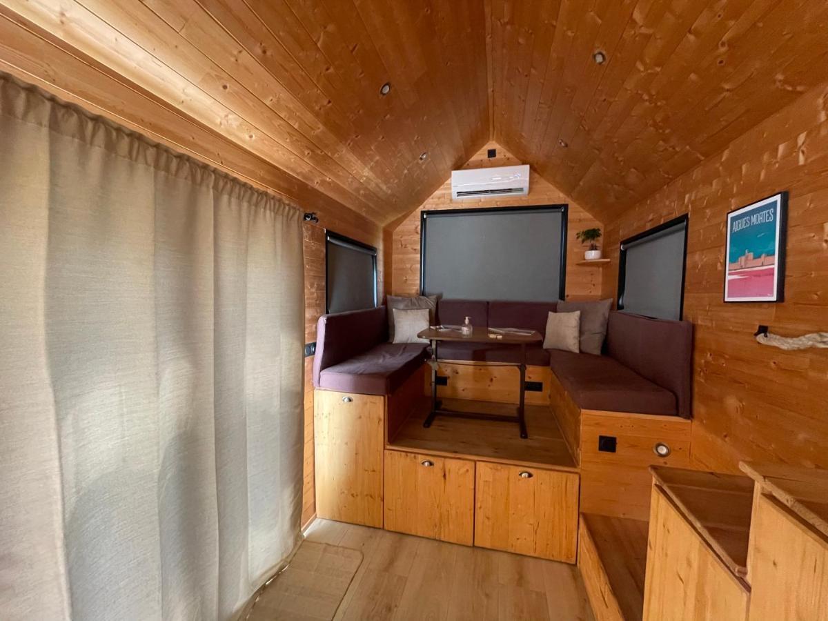 Myinsolite - Tiny-House, Jacuzzi, Brasero, Piscine Айга-Мортас Екстериор снимка
