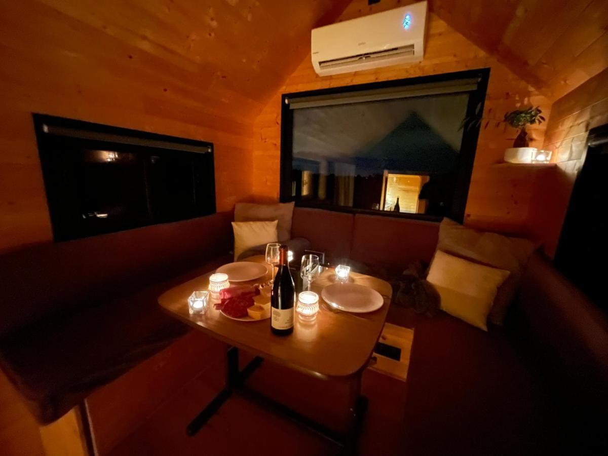 Myinsolite - Tiny-House, Jacuzzi, Brasero, Piscine Айга-Мортас Екстериор снимка